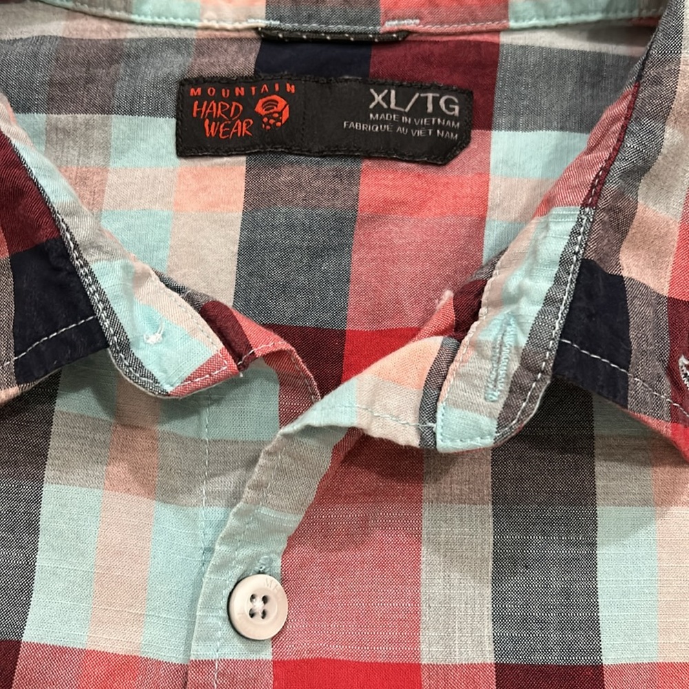 MOUNTAIN HARDWARE | Mens Button Down Shirt - Picture 6 of 8